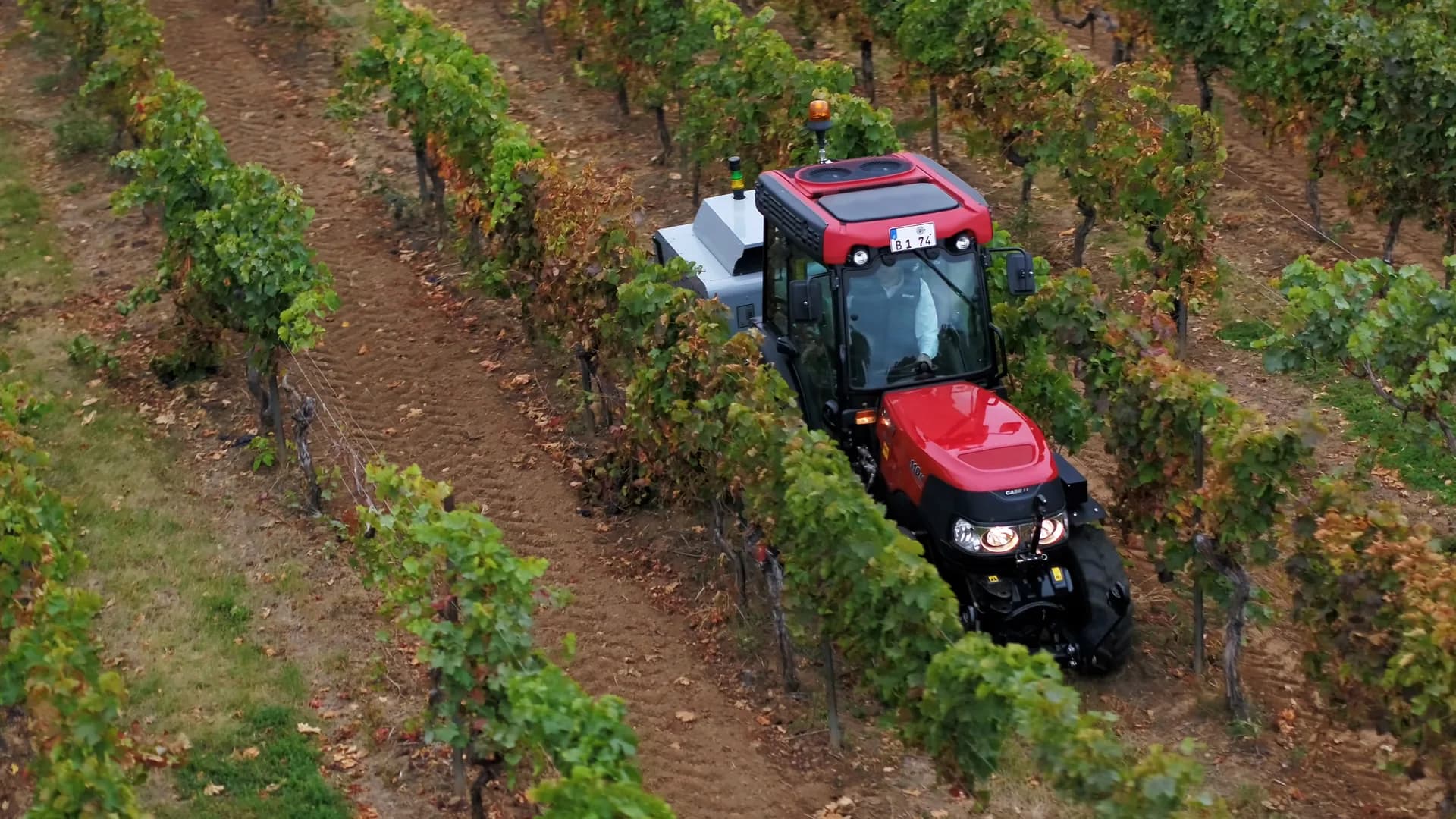 XPower XPS im Einsatz an einem CASE IH Quantum Schmalspurtraktor